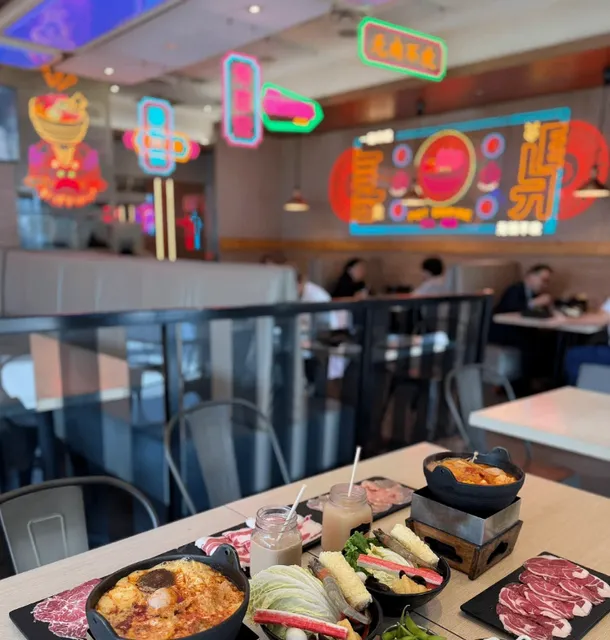 🍲 Metrotown's $19 Hotpot Secret | Pot Empire Review  
