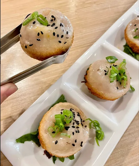 New York Pan-fried Buns --Baodega 小杨生煎