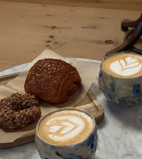 New Boston store | My favorite bakery iggys has opened a coffee shop!