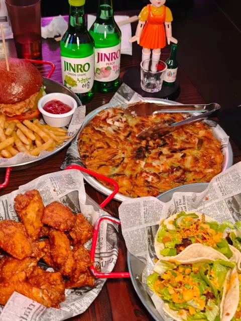 The Same Fried Chicken Place from Korean Dramas Is Right Here! 🤩