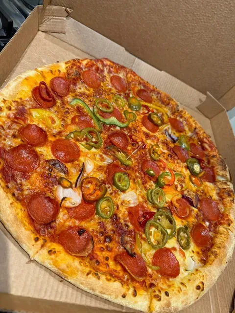 🇳🇱 The Best Domino's Pizza in Bergen op Zoom! 🍕🔥