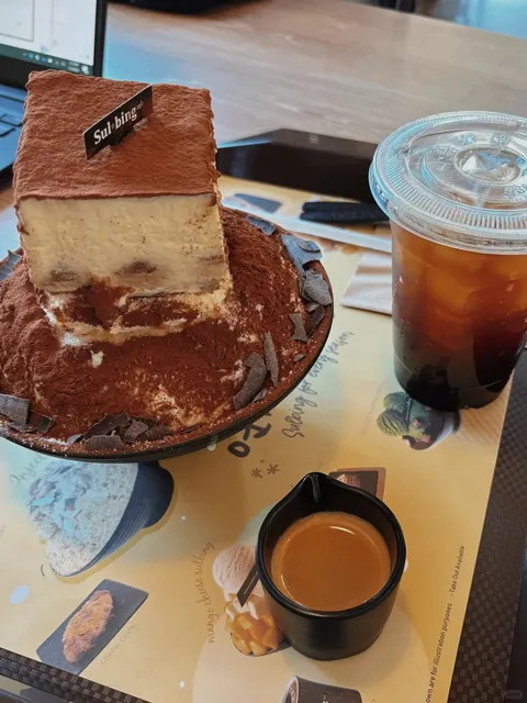 My Favorite Cafe in Denver! ☕️🧊🍦