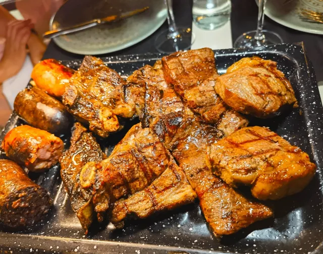 🇪🇸 LA VACA, a popular barbecue restaurant in Alicante
