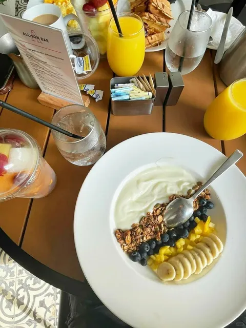 🇺🇸 The BEST Hotel in Miami! (Seriously!) 🌴✨