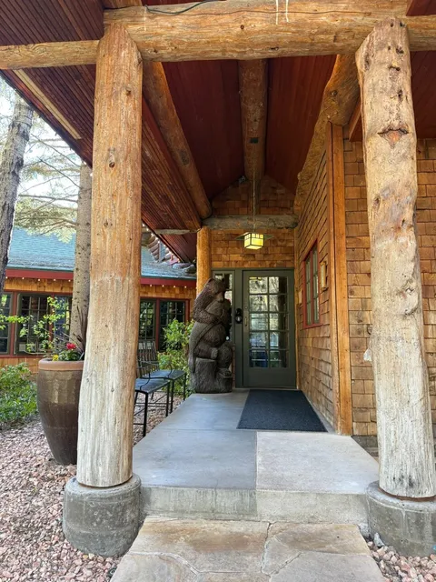 Salt Lake City｜"Since We’re Here" Check-In at Log Haven 🌲✨  