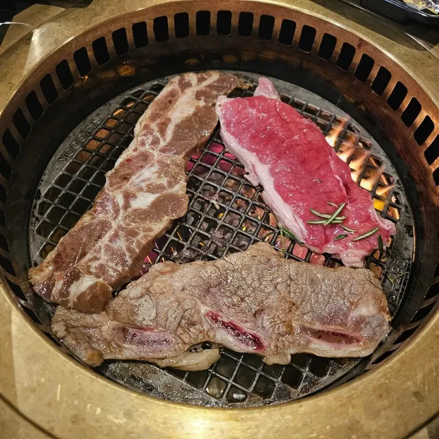 Houston | Gyudon | Japanese BBQ & Sushi Buffet