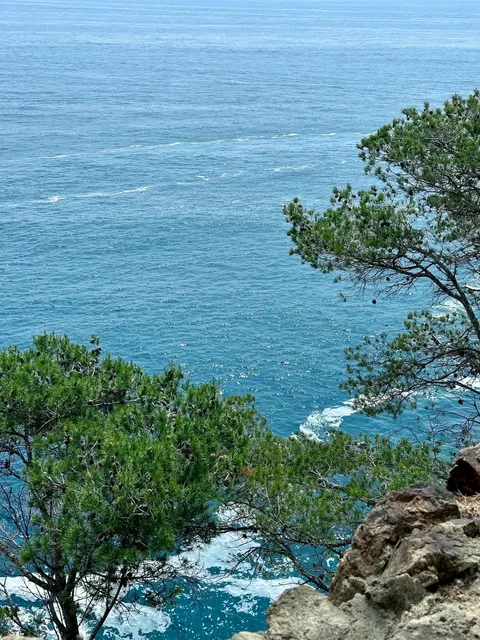 🇪🇸 Tossa de Mar: A Real-Life Fairytale Town! ✨