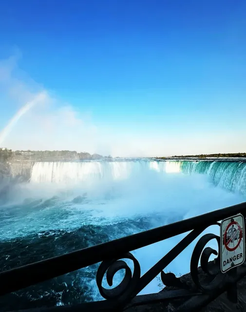 🇨🇦 Niagara Falls | The Ultimate Traffic vs. Beauty Showdown 