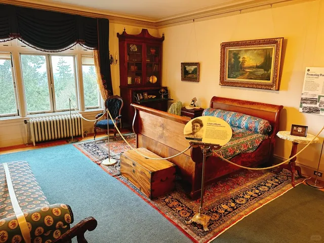  Pittock Mansion: A Portland Icon with Million-Dollar Views!