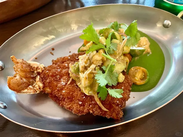 Overrated Dining at Vernick Fish 🐟🚫