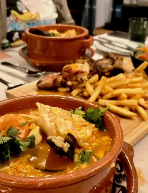 Fuel Up for Algonquin's Fall Colors with These Must-Try Eats! 🍁😋