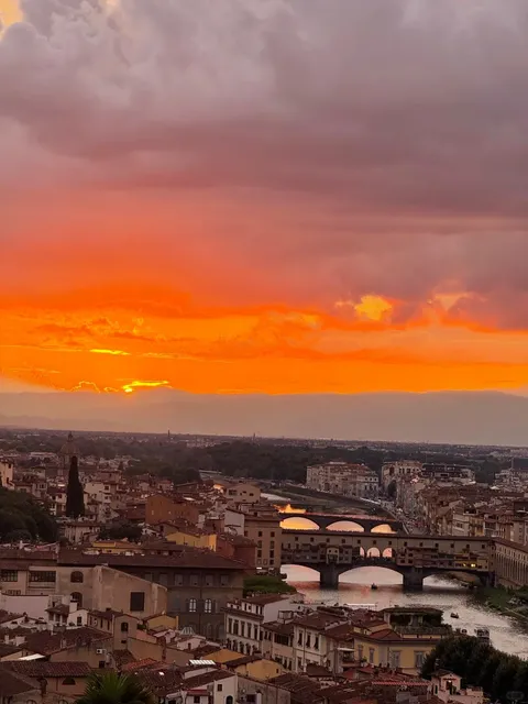 🇮🇹 A Moment in Florence: Sunset, Dance & Pure Magic 🌅💃