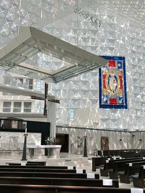 LA | The Crystal Cathedral in Orange County Is Truly Instagram-Worthy 