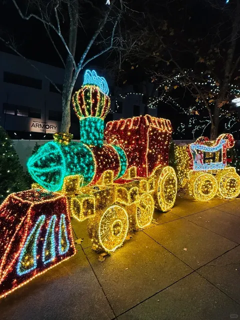 Seattle｜Magical Christmas Market Next to the Space Needle🎄