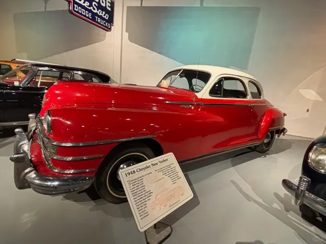 🇨🇦 Saskatoon Day Trip: Museums & Noodle Surprises!