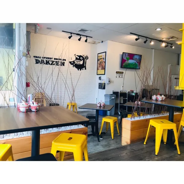 DAKZEN: A No-Fuss Thai Gem in Somerville! 🍛🔥