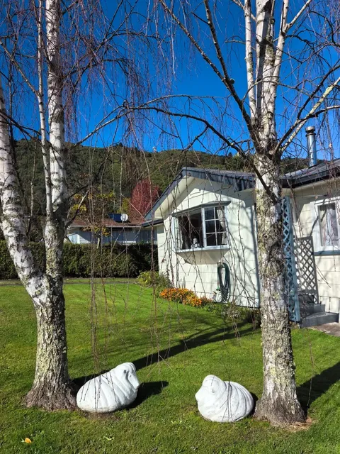 🇳🇿 Picton: New Zealand’s Hidden Coastal Gem!