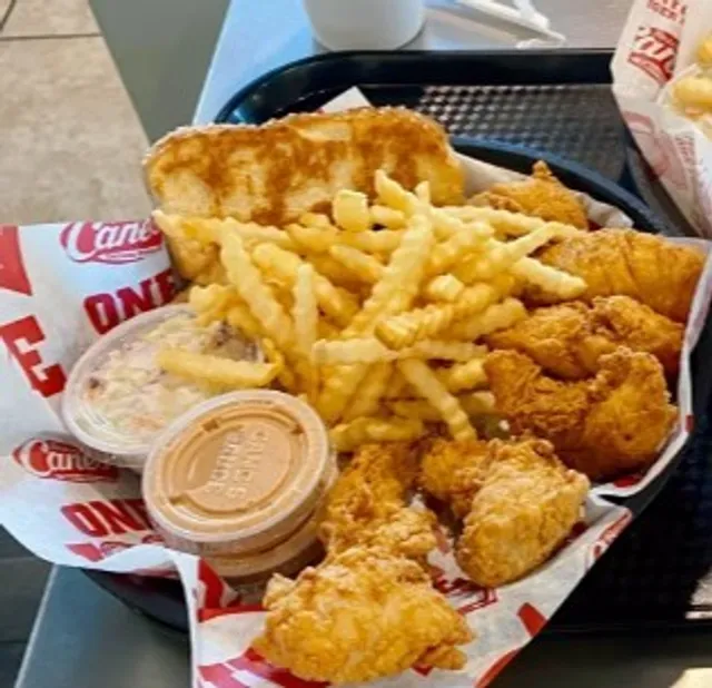 Raising Cane‘s Chicken Fingers|Crispy, Juicy & Unapologetically Simple