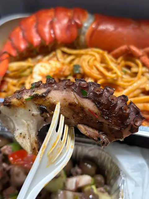 🦞 Venice Food Recommendations: Lobster Pasta 🍝