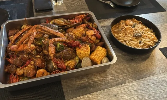 Must-Try Seafood Feast in Rhode Island