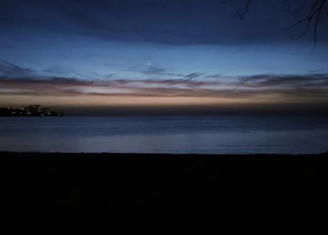 🏖️ Edgewater Beach | Cleveland's Lake Erie Urban Oasis