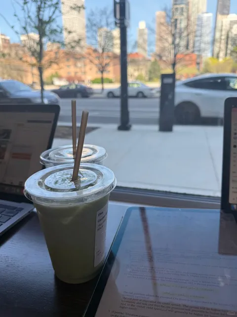 OMG. These Chicago Cafes Are Everything! ☕️