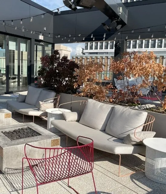 The Ideal Nashville Hotel!