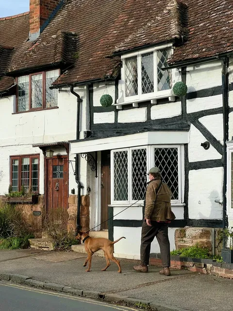 🇬🇧 Hidden Gem Near Coventry: Kenilworth Castle Escape! 🏰✨