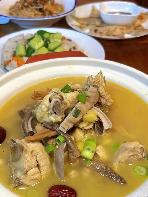 New York | Crispy and Bold, Impressive Pork Tripe and Chicken 🌟