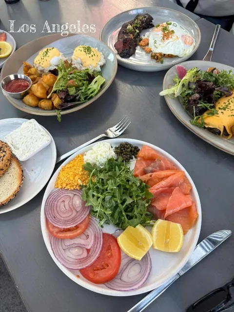 🥯 | The Smoked Salmon Plate Was So Good It Left Me Speechless! 🥹