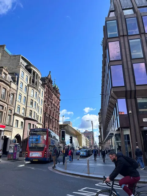  Glasgow’s Beauty Made Me Cry on Day One!！！😎