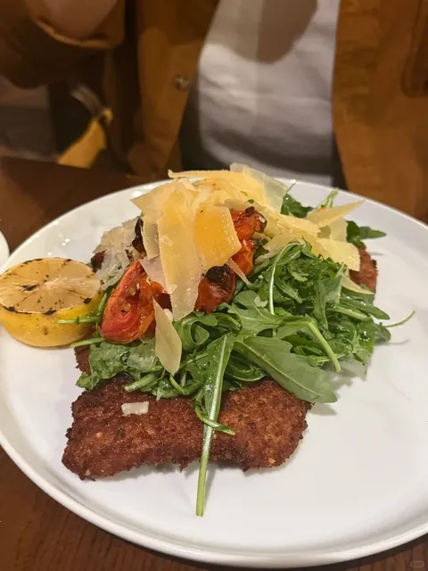 Philly Suburbs | A Non-Hyped Restaurant with Looks & Flavor On Point 