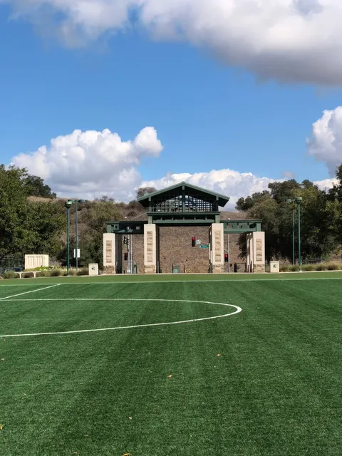 Grand Avenue Park Exploration in Los Angeles 🏞️