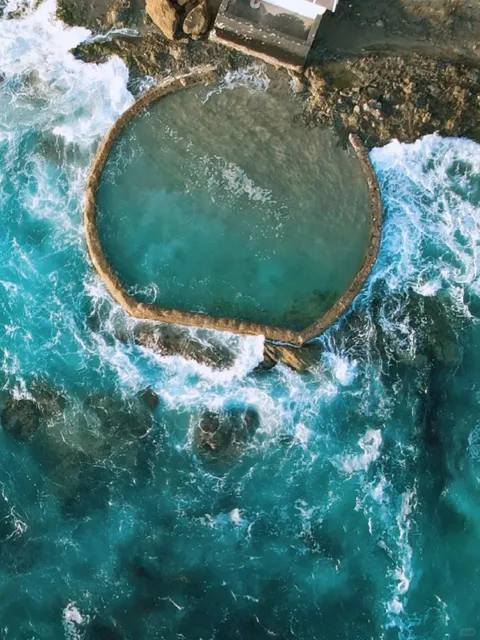 🇺🇸 A Hidden Natural Pool on Irvine’s Romantic Beach 🌊💫  