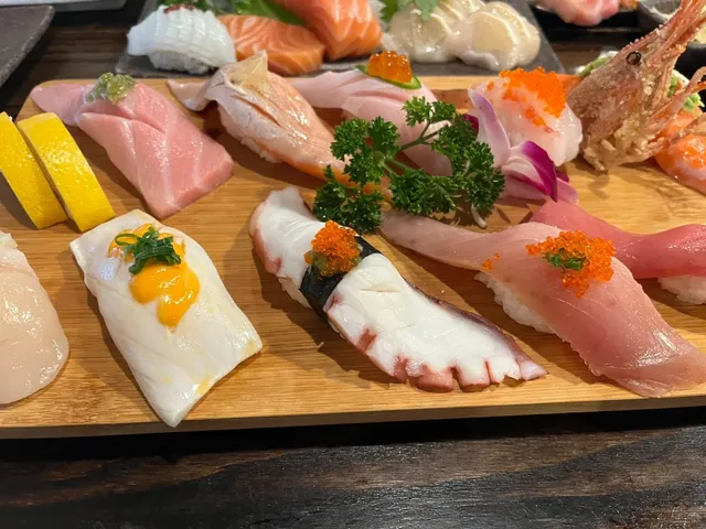 Rocket Sushi:The Costco of sushi in San Francisco