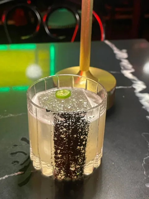 Downtown El Paso Bar: The Regan 🍹🌃