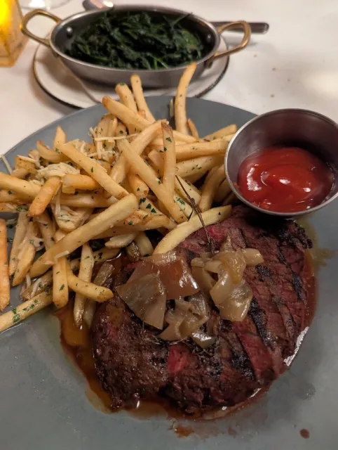 Good Value at a lower price point compared to other steak houses 