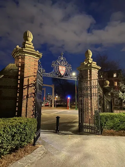 Harvard University Athletics Center 🏃‍♂️🏟️