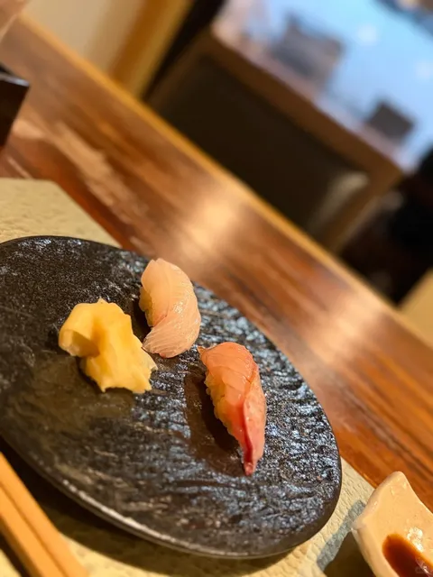 What to Eat in Vegas Beyond the Buffets? 🍣✨