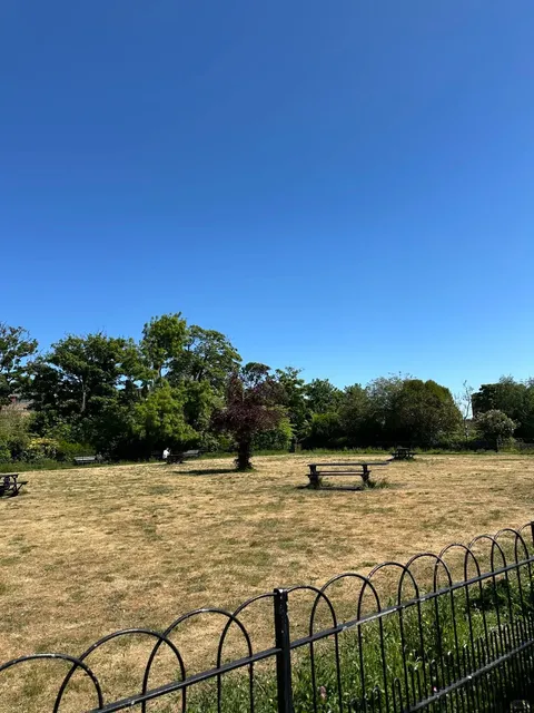 🇬🇧 Newcastle Weekend Escape: Leazes Park Bliss! 🌳