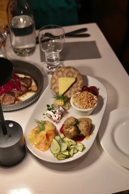 A Portal from Manhattan to Nordic Wonderland