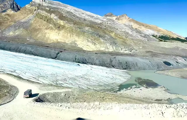 Visit the Columbia Icefield