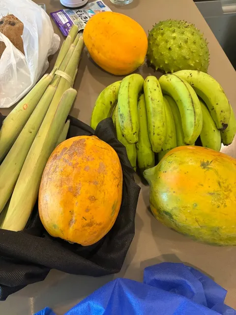 🇵🇬 My PNG Shopping Spree: A Day of Tropical Treasures! 🛍️🌴