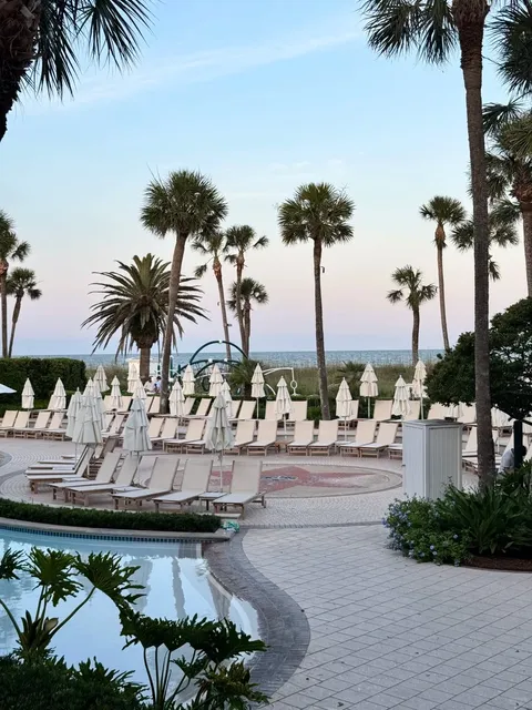 Savannah’s Nearly Century-Old Hotels 🏨