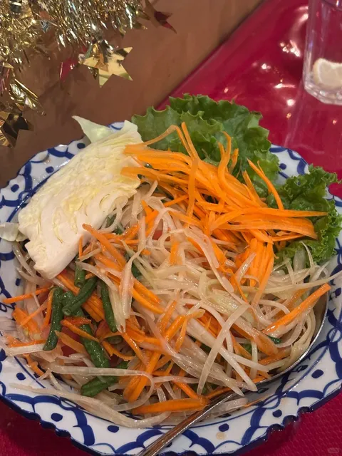 Thai Flavor in LA — Chada Thai ~ Menu Included 📜