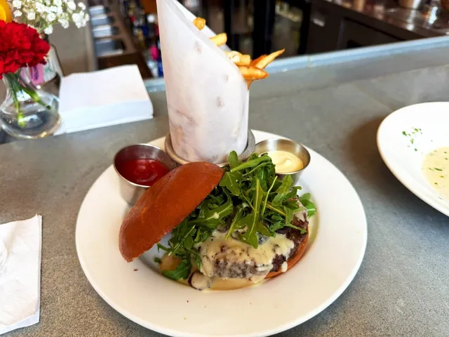 🇫🇷 A Favorite French Café in Milwaukee – Le Rêve Pâtisserie & Café