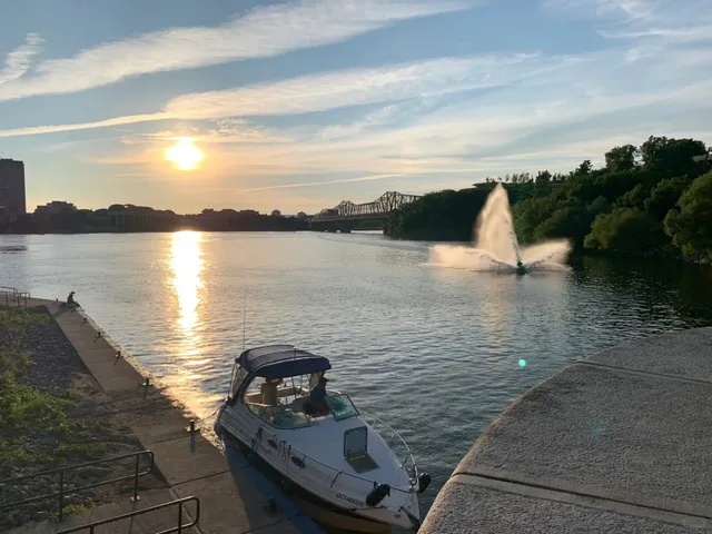 🇨🇦 Ottawa Road Trip: Toronto to Ottawa by Car