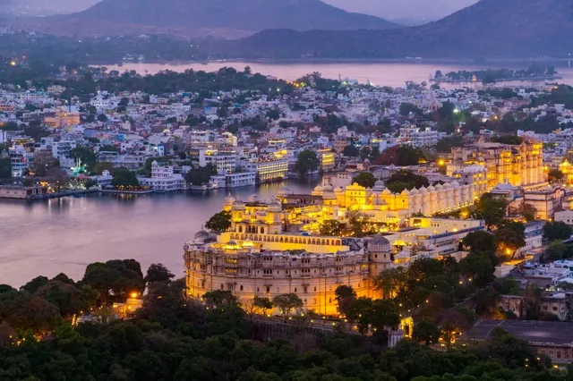  Udaipur :highly  travel recommend place of India