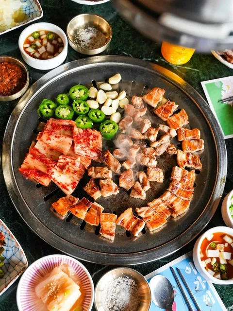 🇺🇸 This Korean Uncle’s Tofu Soup Spot in Rowland Heights