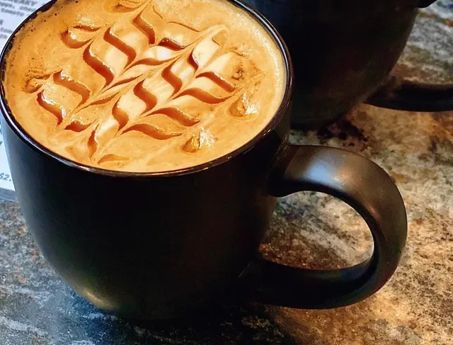 🇨🇦 Fall Day Trip to Vernon, BC – A Hidden Gem Near Kelowna! 🍁🚗